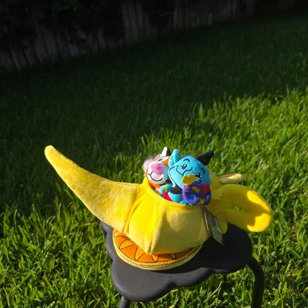 Disney Aladdin Magic Lamp Hide and Seek Plush Puzzle Dog Toy Chewy Exclusive NWT